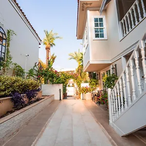 **** מלון Elegance East טורקיה